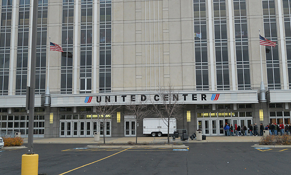 united-center-ext.jpg